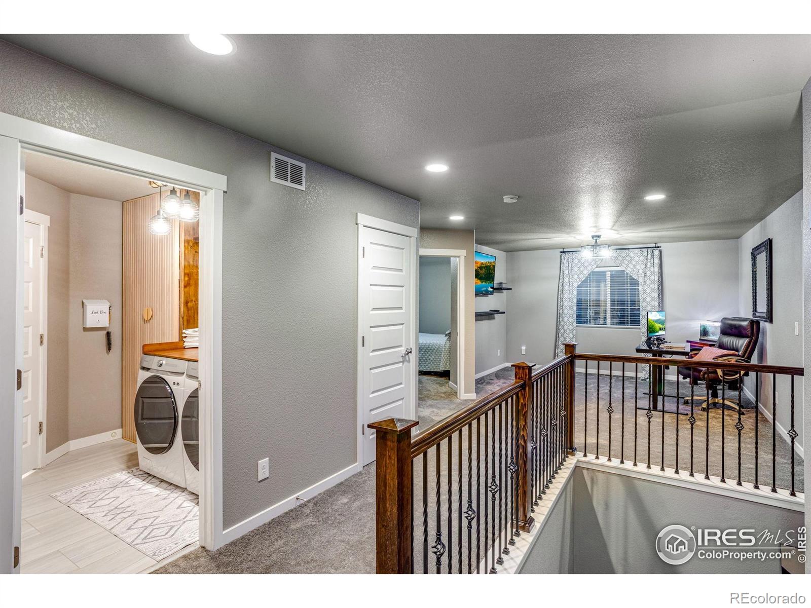 MLS Image #14 for 2079  covered bridge parkway,windsor, Colorado