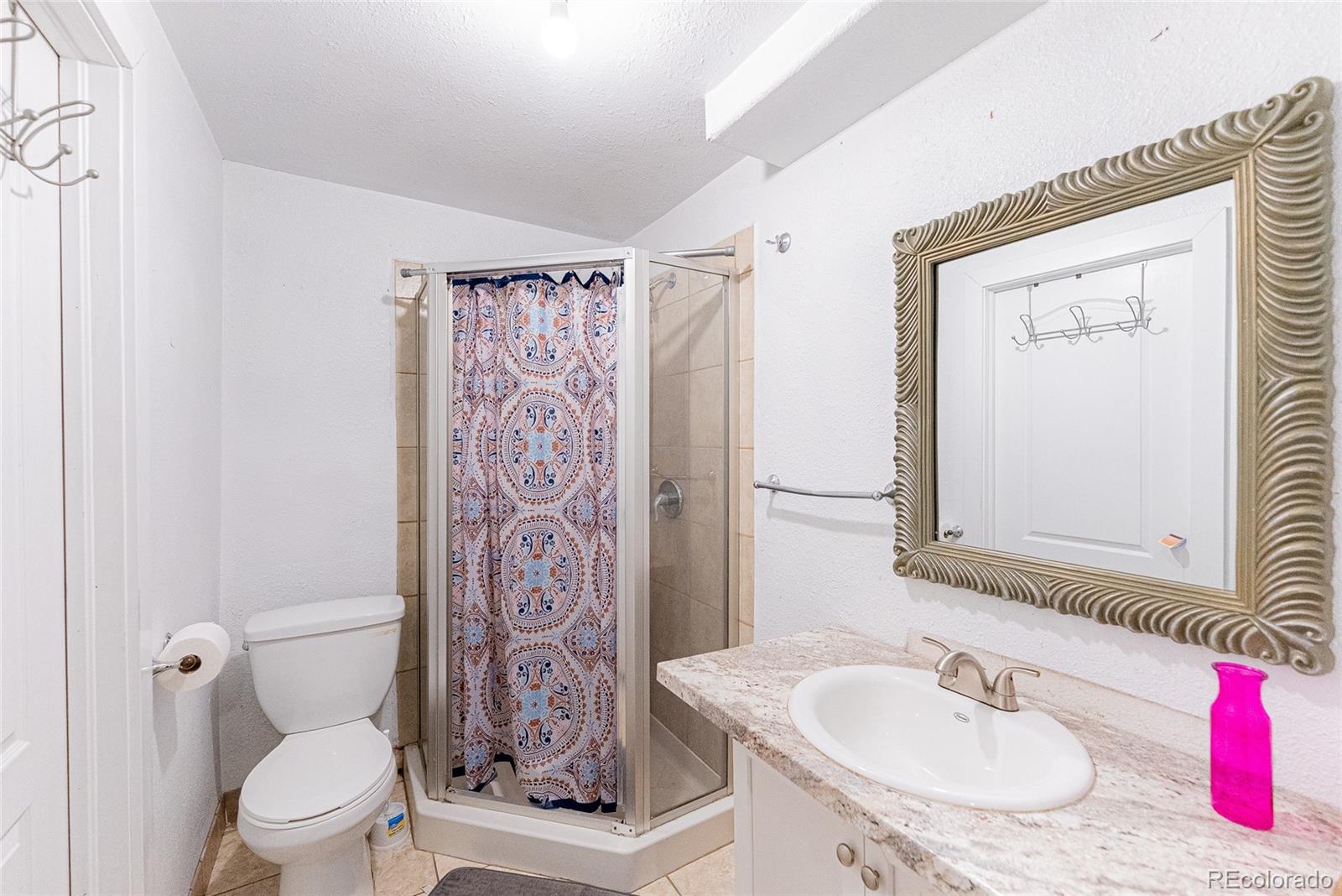 MLS Image #12 for 5039  fontana court,denver, Colorado