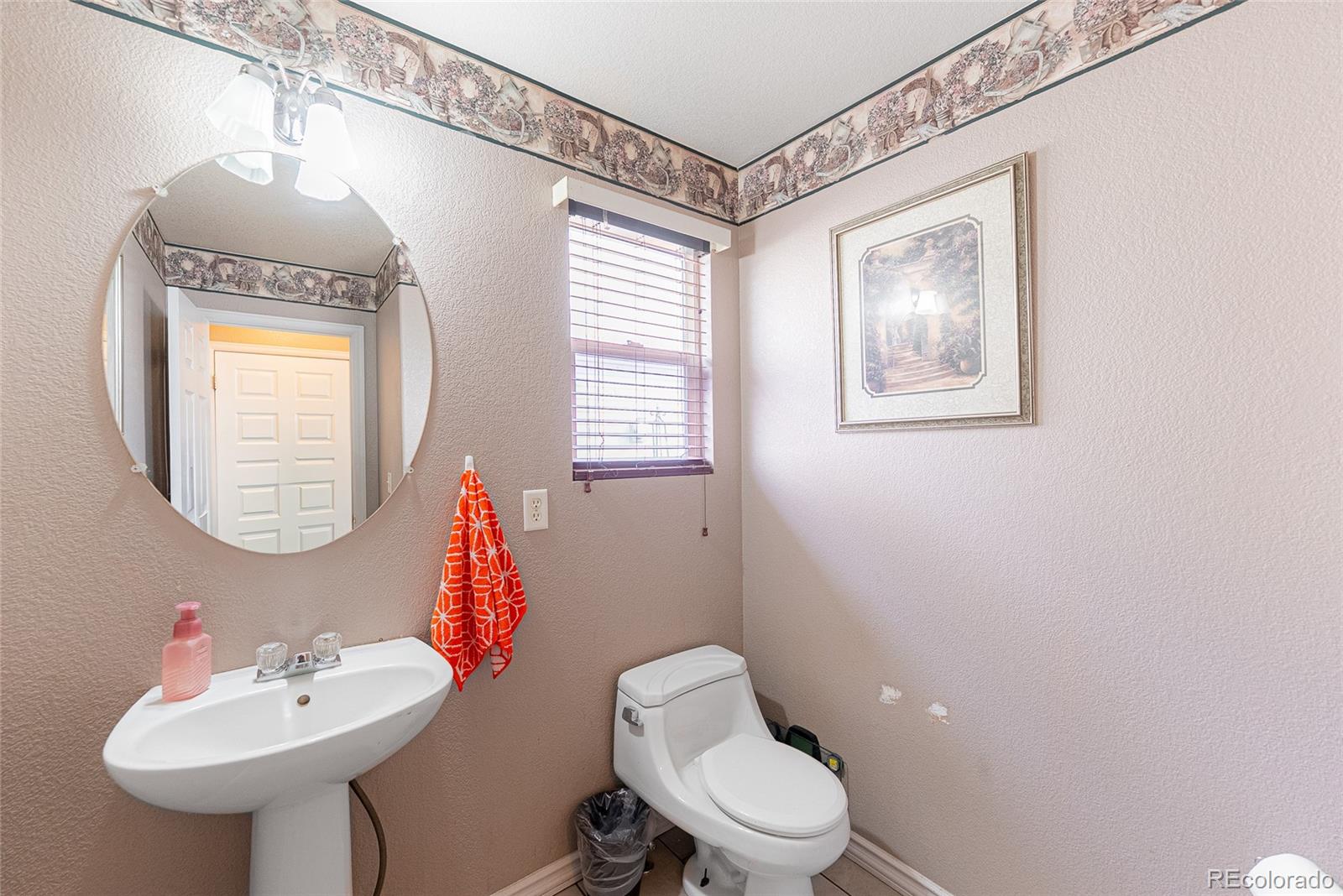 MLS Image #13 for 5039  fontana court,denver, Colorado