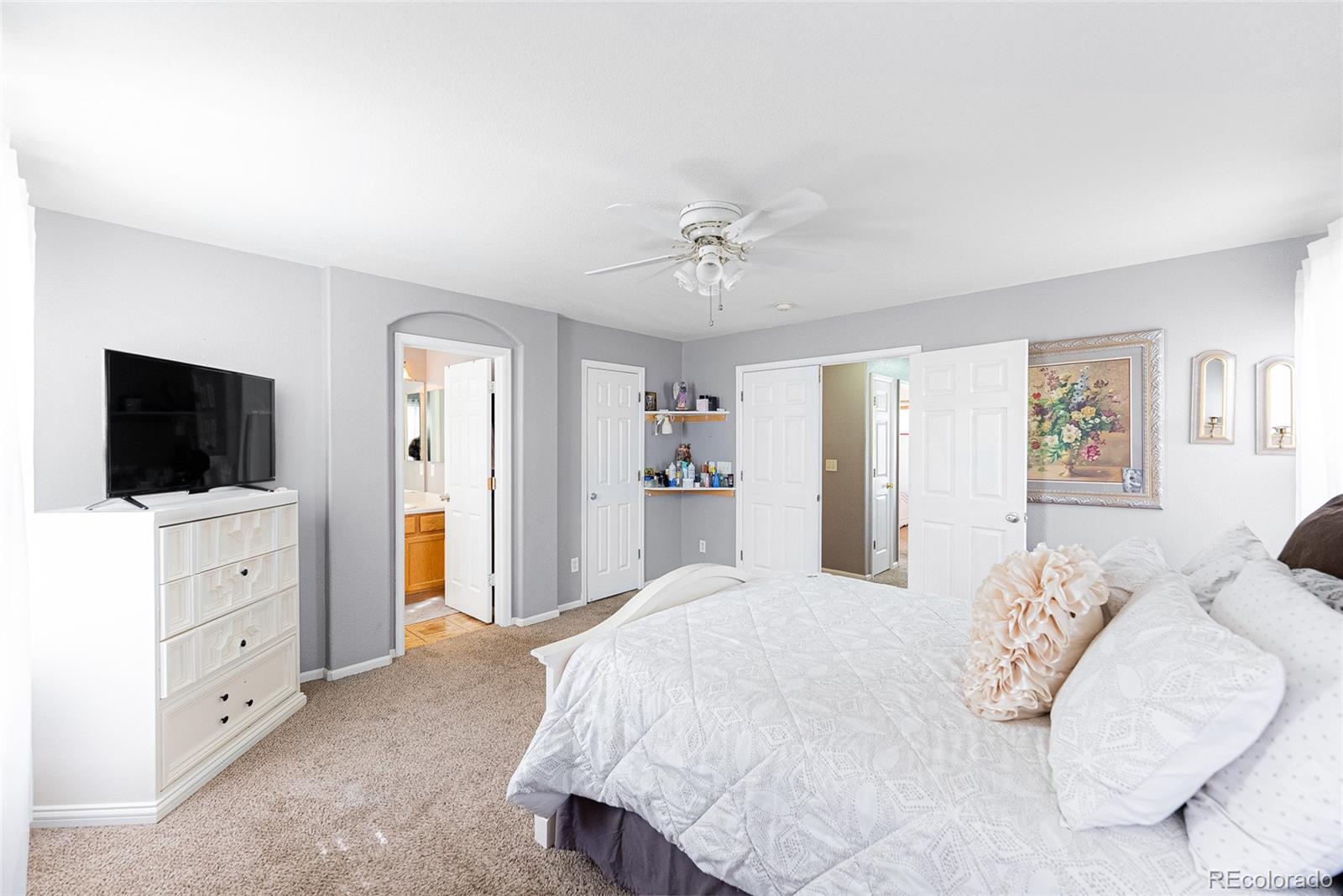 MLS Image #15 for 5039  fontana court,denver, Colorado