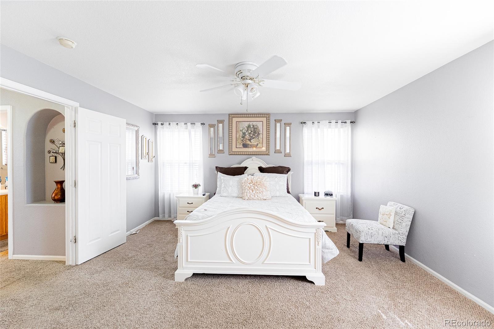 MLS Image #16 for 5039  fontana court,denver, Colorado