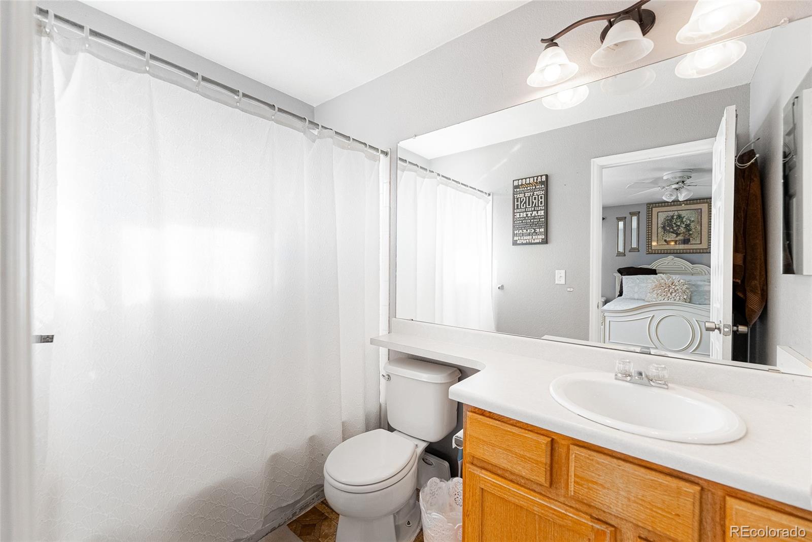 MLS Image #17 for 5039  fontana court,denver, Colorado