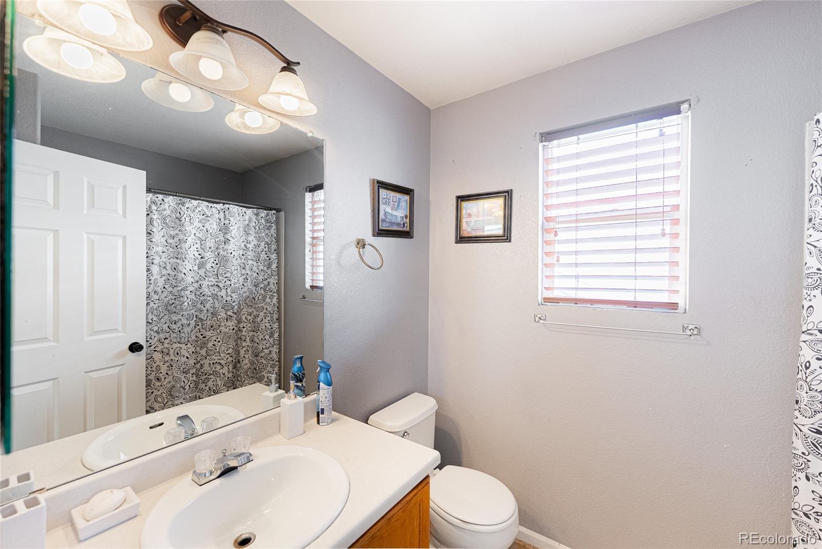 MLS Image #18 for 5039  fontana court,denver, Colorado