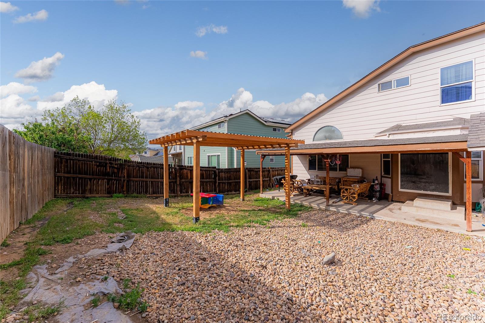 MLS Image #23 for 5039  fontana court,denver, Colorado