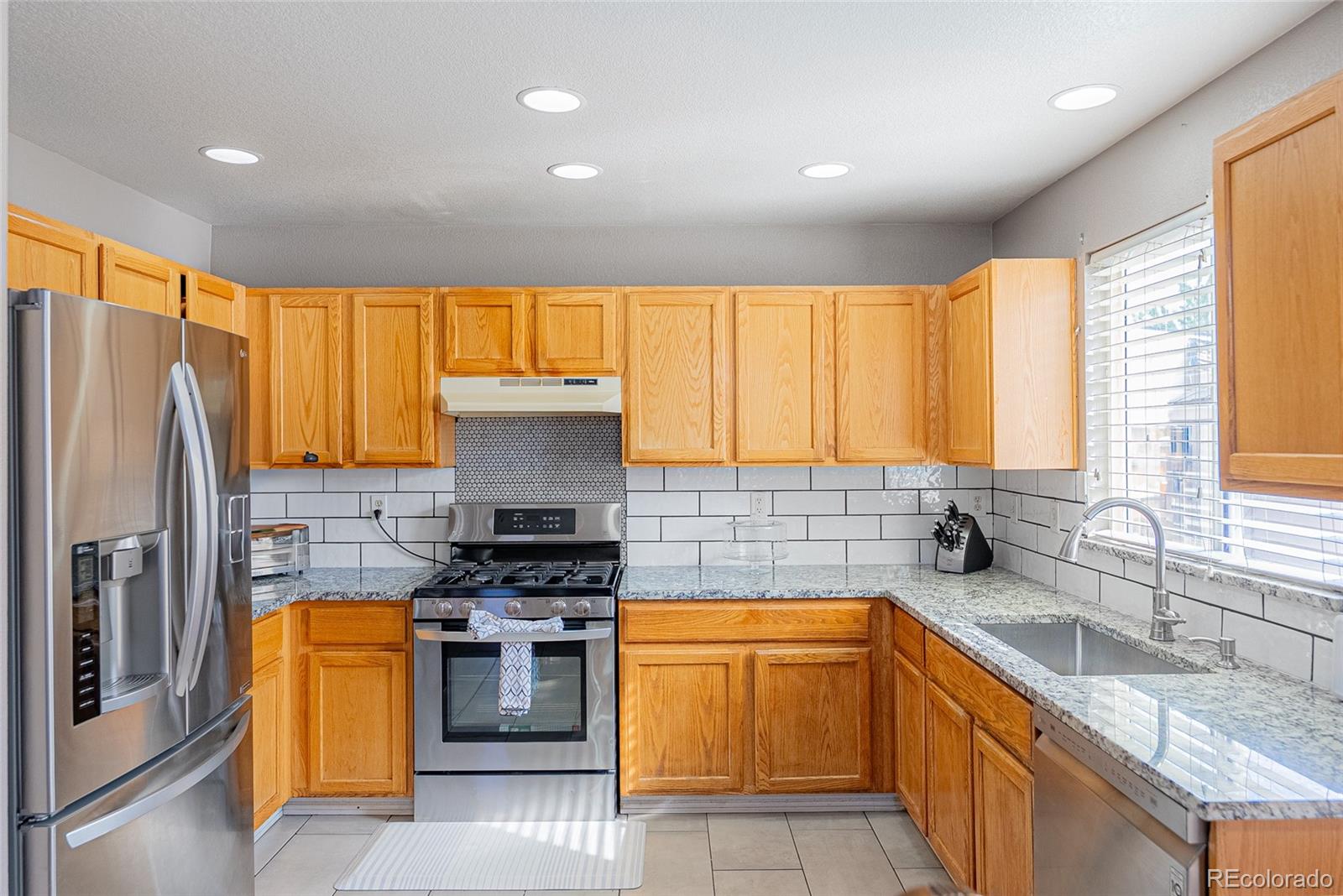MLS Image #3 for 5039  fontana court,denver, Colorado