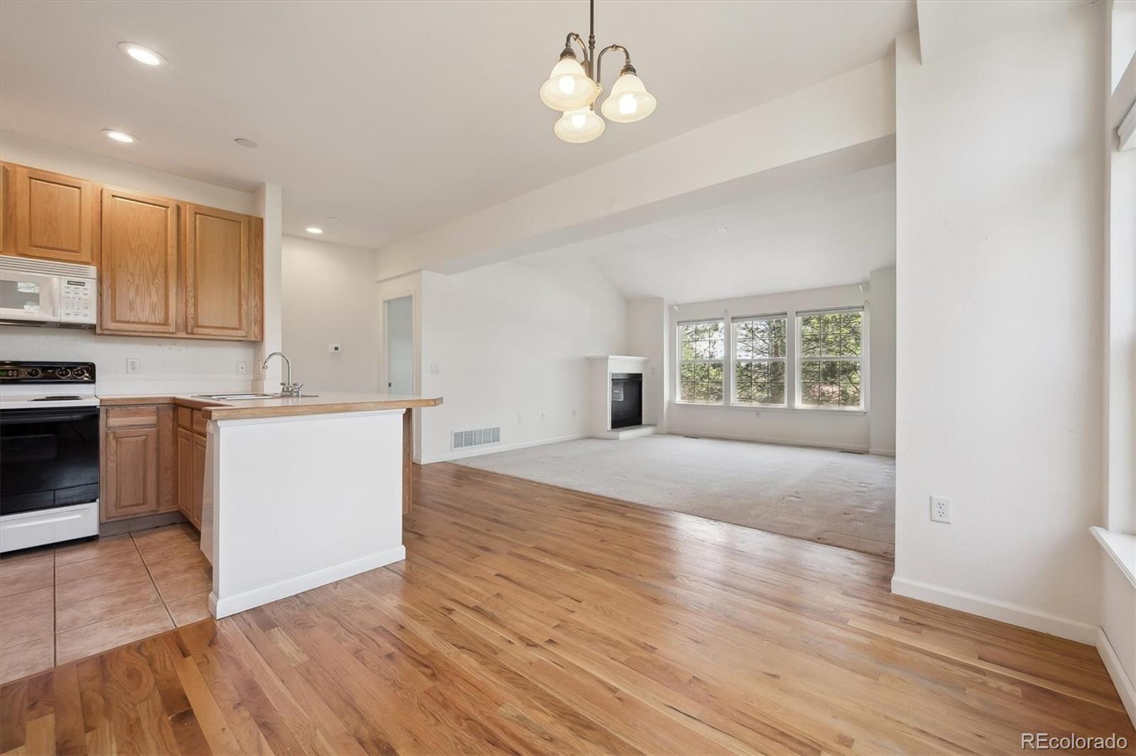 MLS Image #5 for 6803 w yale avenue,lakewood, Colorado