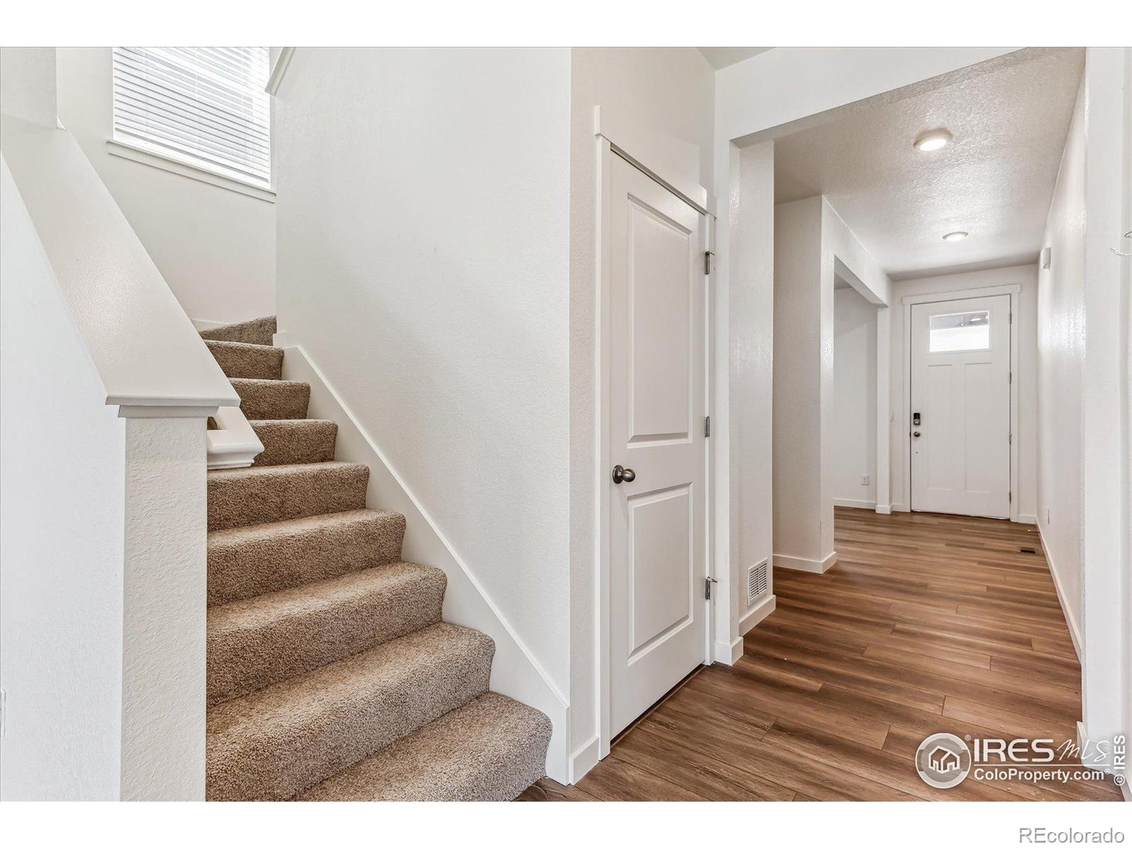 MLS Image #6 for 217  sparrow drive,johnstown, Colorado