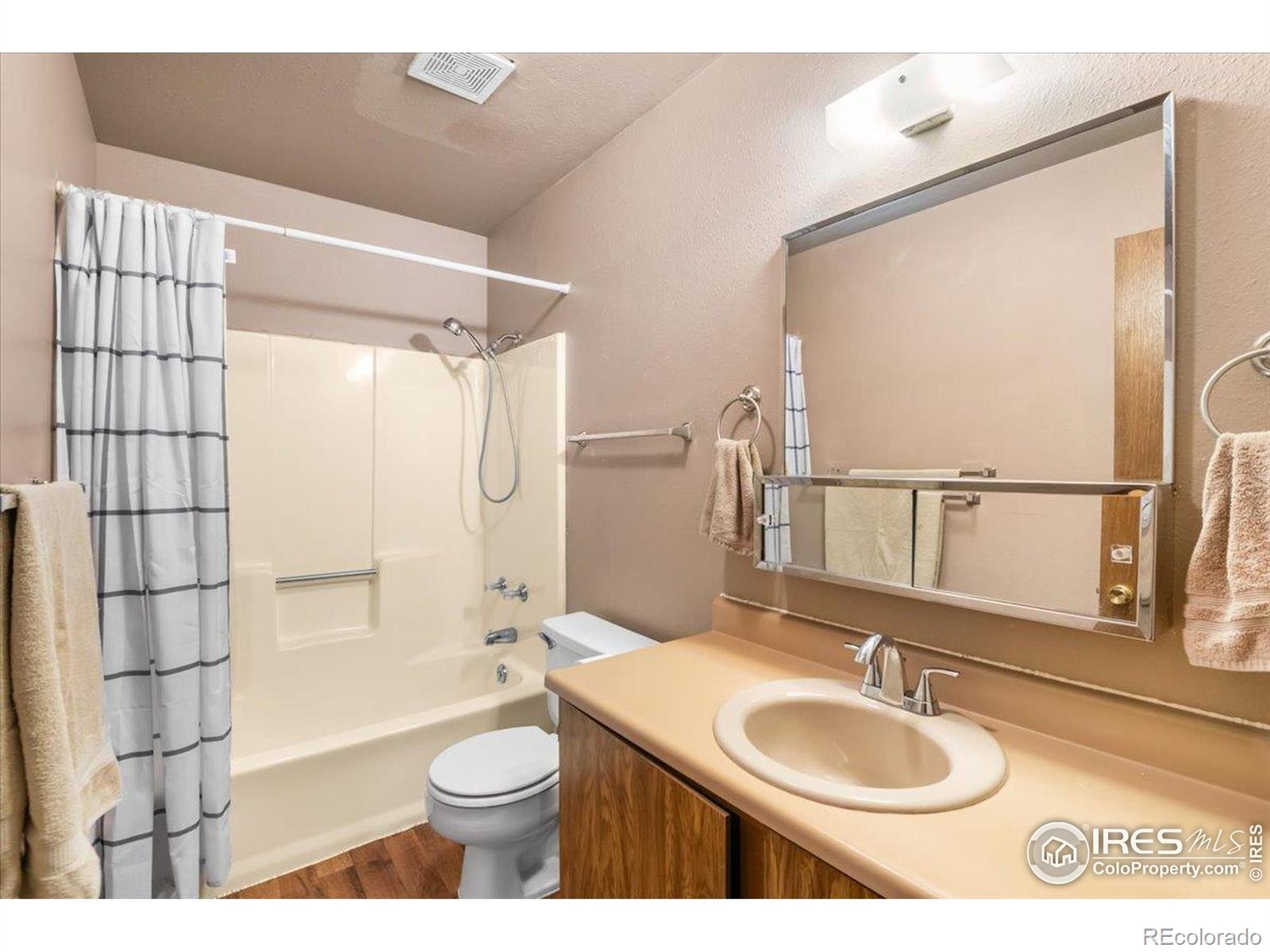 MLS Image #17 for 925  c street,greeley, Colorado