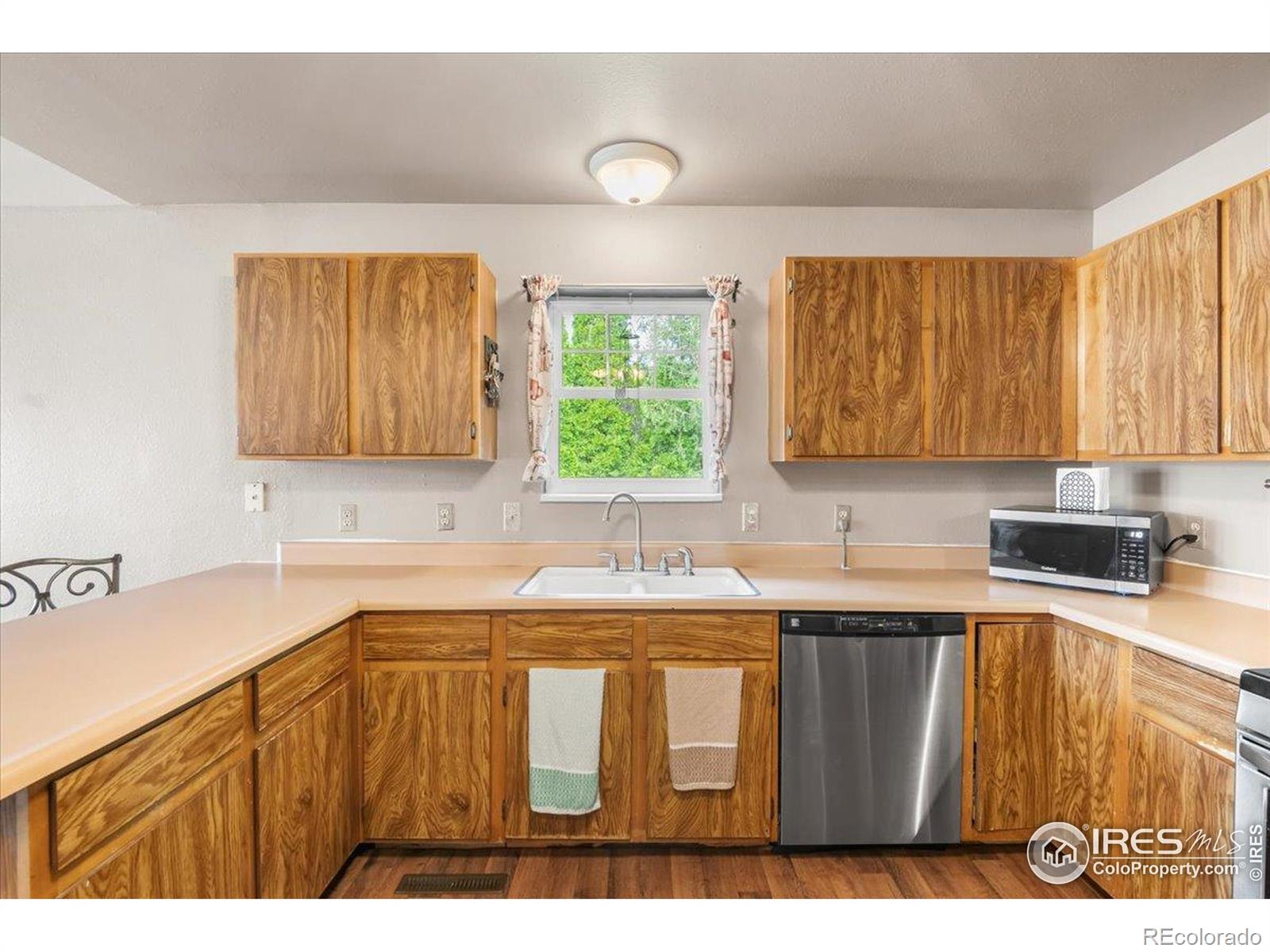 MLS Image #4 for 925  c street,greeley, Colorado