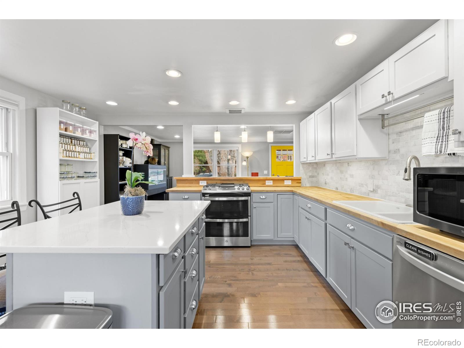 MLS Image #3 for 6260 w 61st avenue,arvada, Colorado
