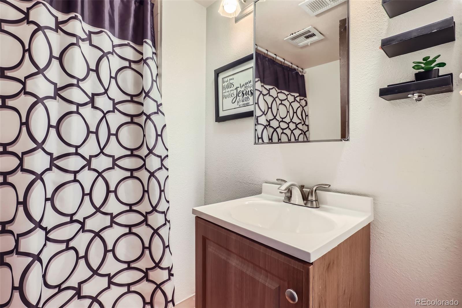 MLS Image #19 for 1958  cathay court,aurora, Colorado