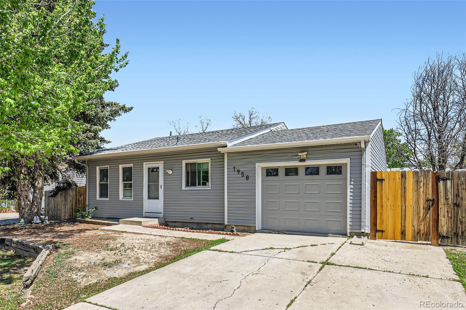 MLS Image #2 for 1958  cathay court,aurora, Colorado