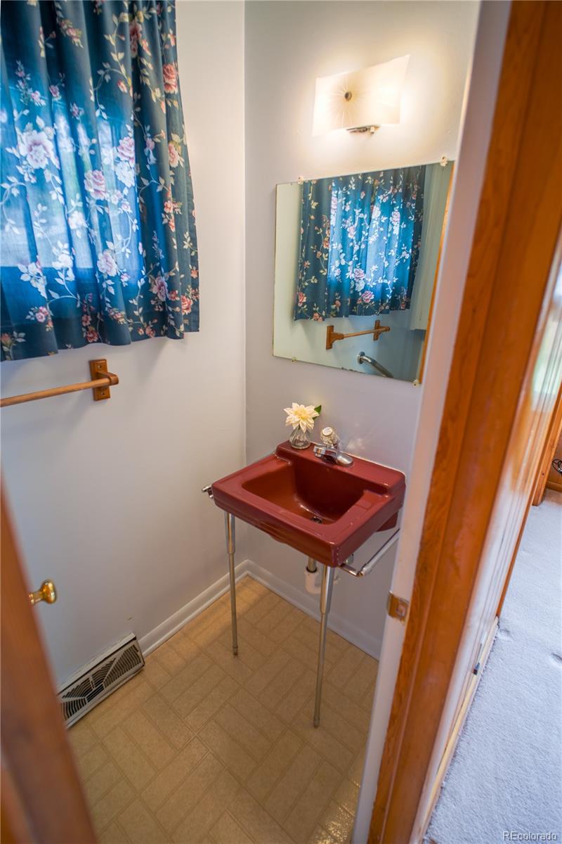MLS Image #18 for 1313  pioneer road,colorado springs, Colorado