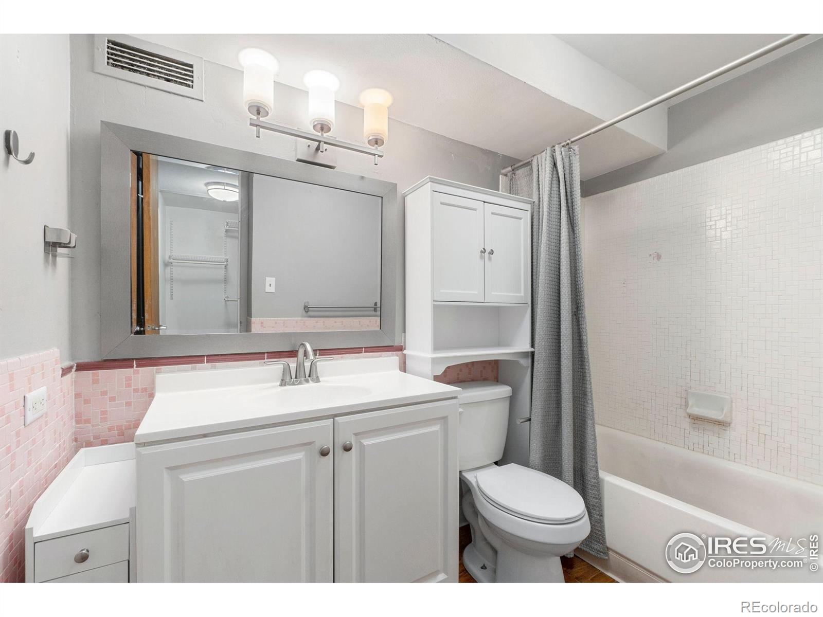 MLS Image #10 for 1155 n ash street,denver, Colorado
