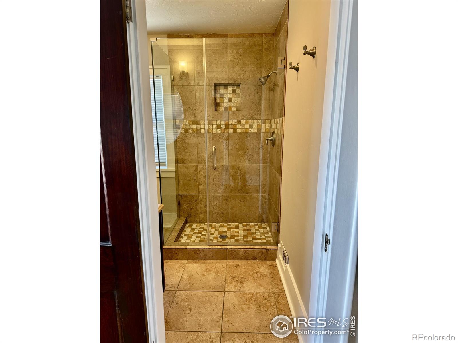 MLS Image #11 for 914  15th street,greeley, Colorado