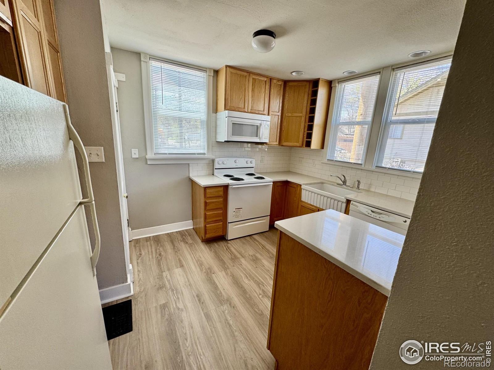 MLS Image #3 for 914  15th street,greeley, Colorado