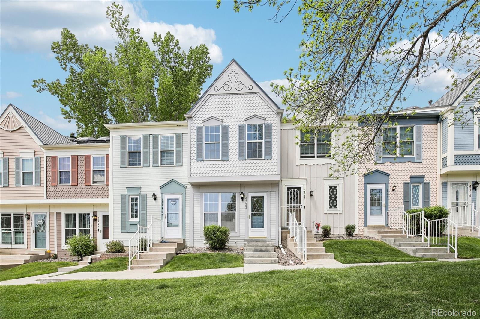MLS Image #1 for 6722 s independence street,littleton, Colorado