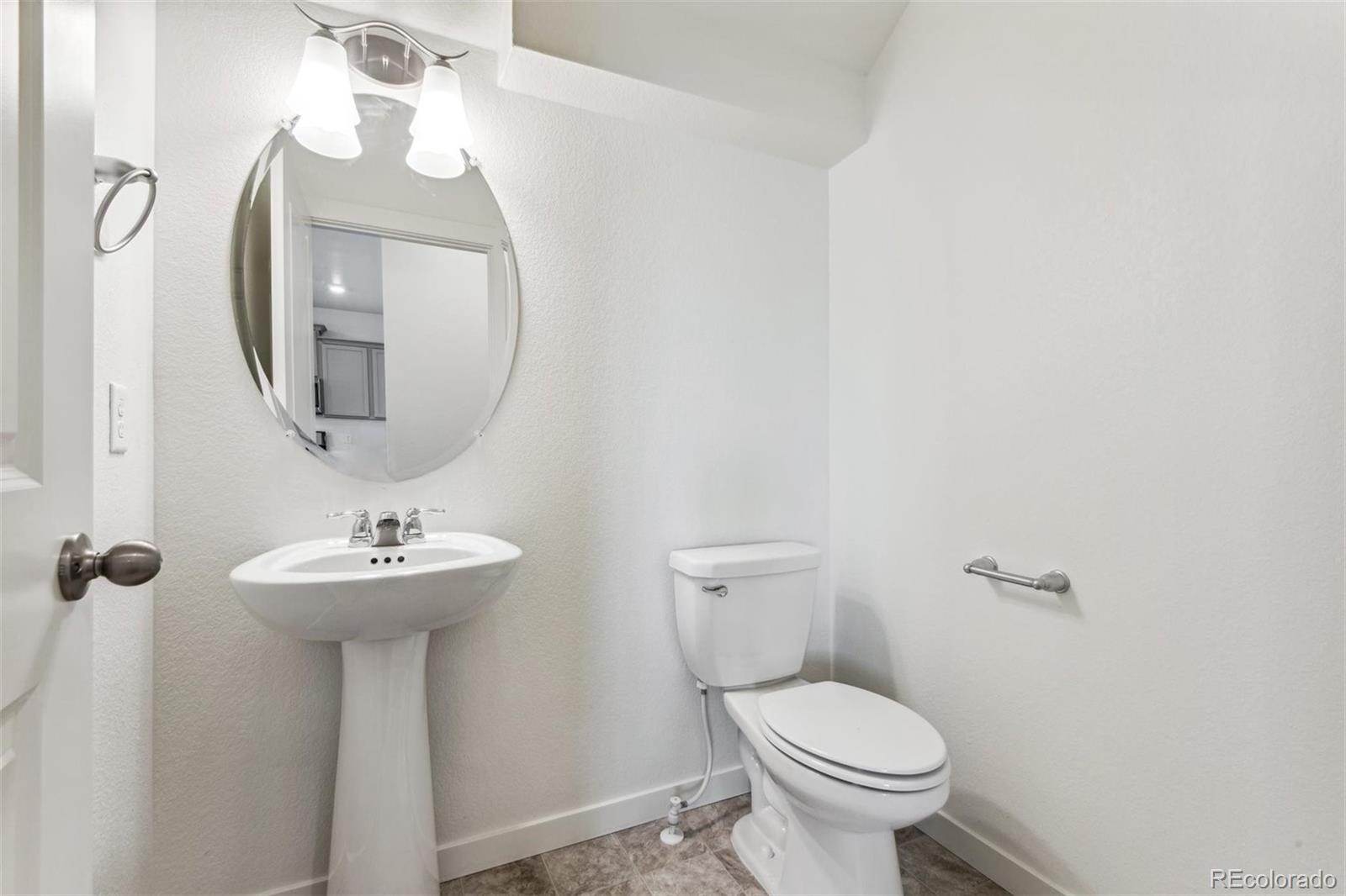 MLS Image #10 for 28610 e 8th place,watkins, Colorado