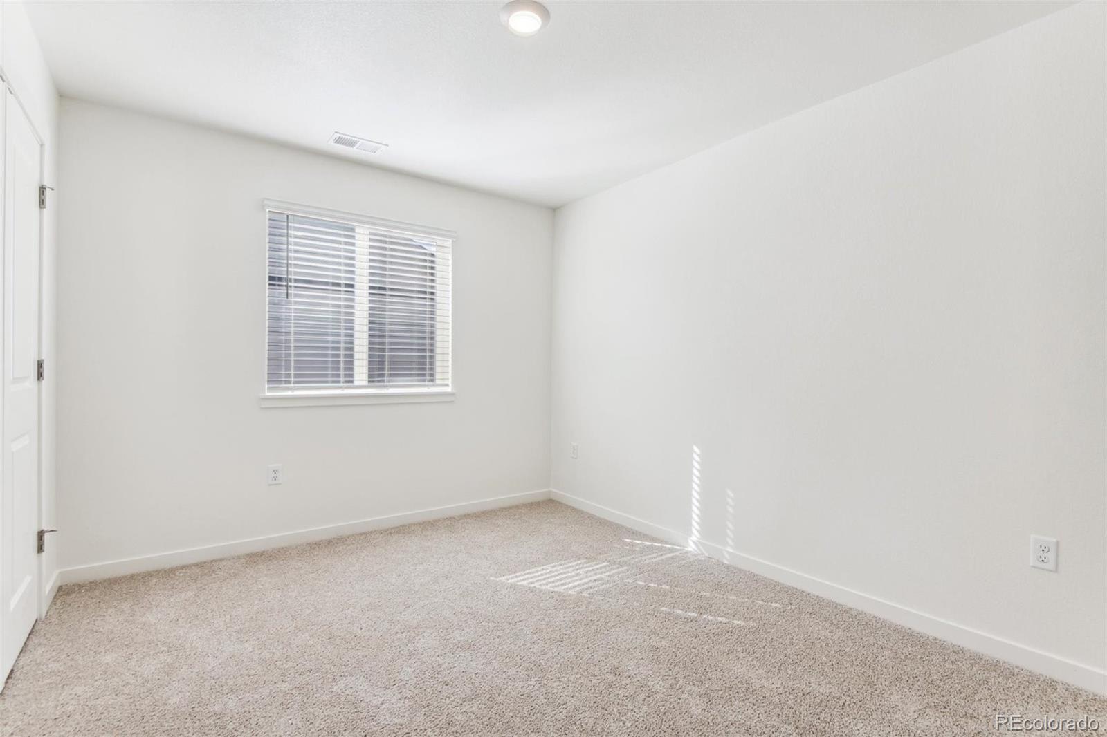 MLS Image #19 for 28610 e 8th place,watkins, Colorado