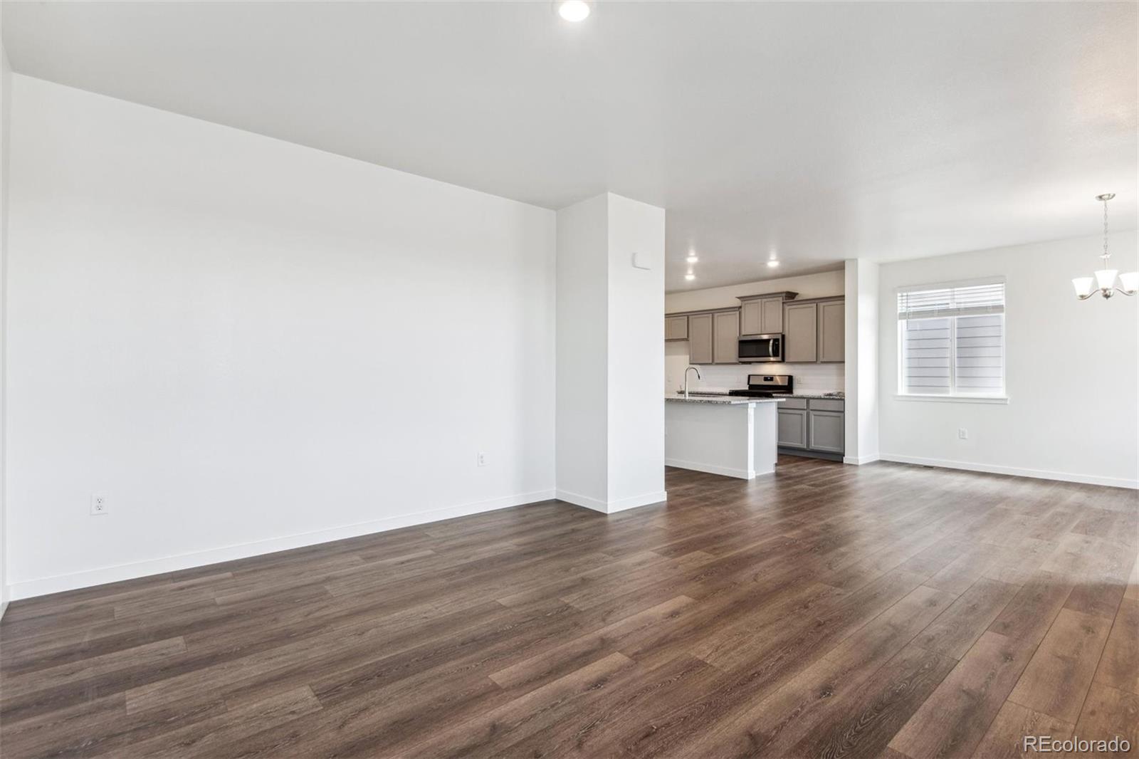 MLS Image #4 for 28610 e 8th place,watkins, Colorado