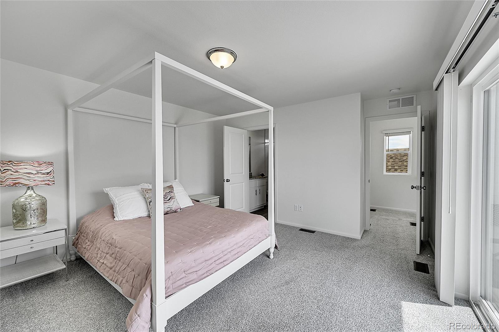 MLS Image #12 for 5147 n waco street,denver, Colorado
