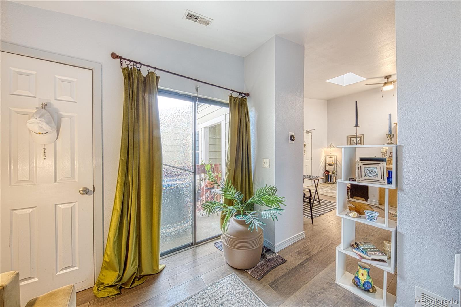 MLS Image #10 for 919 s dawson way,aurora, Colorado