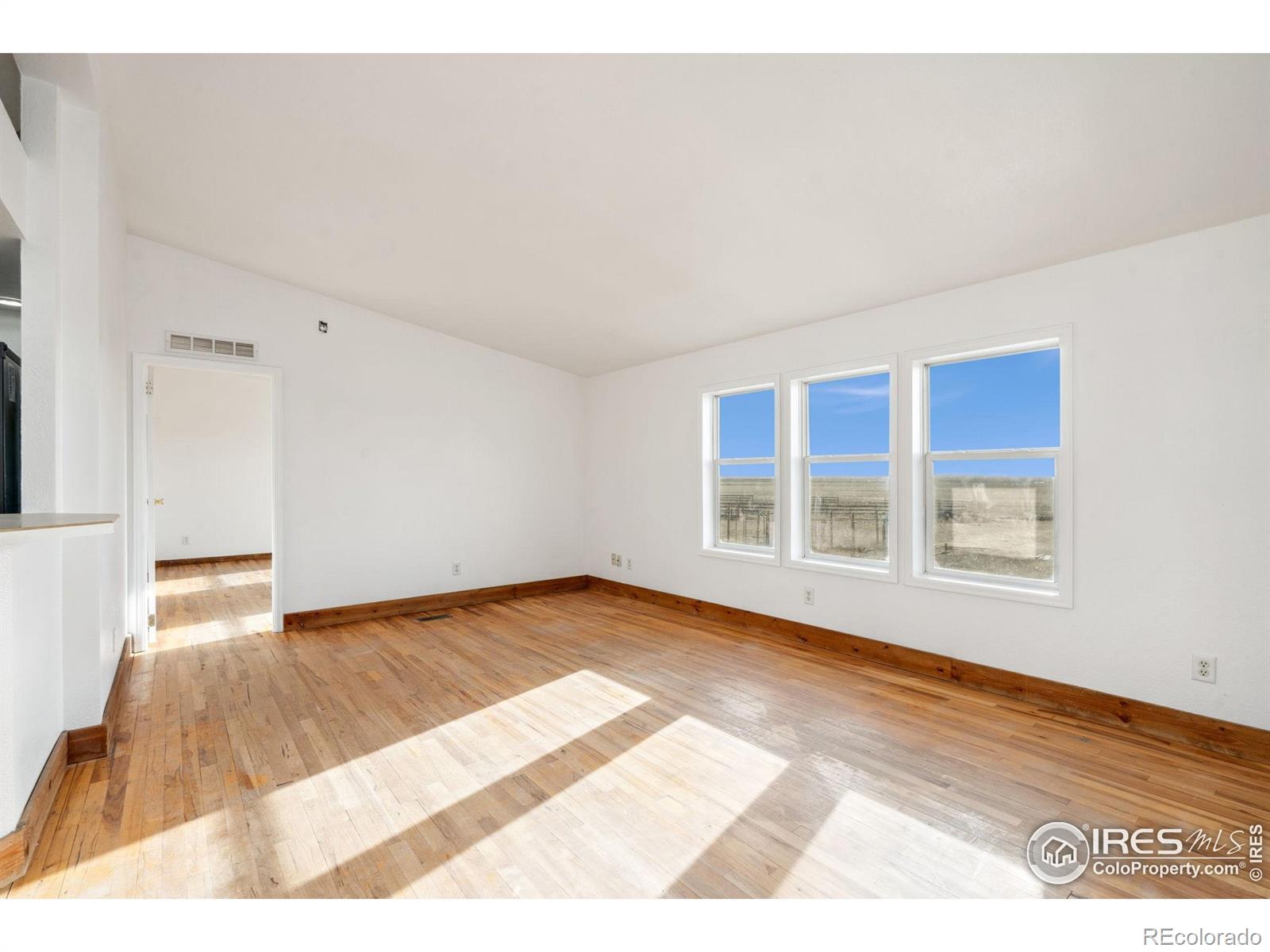 MLS Image #10 for 50442  county road 37 ,nunn, Colorado