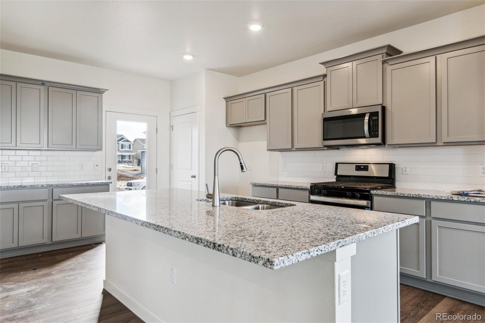 MLS Image #8 for 28621 e 8th street,watkins, Colorado