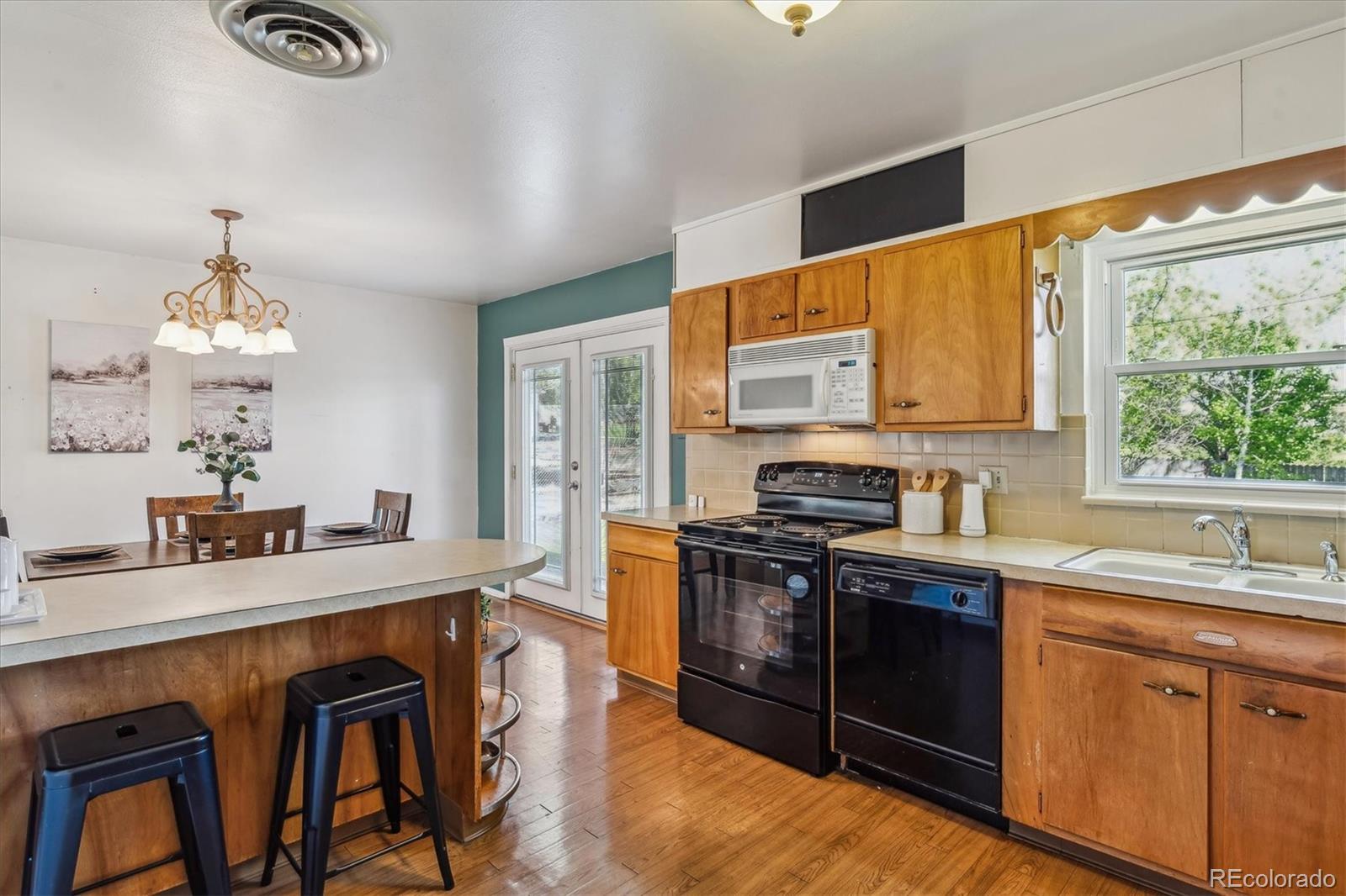 MLS Image #16 for 6882  moore street,arvada, Colorado