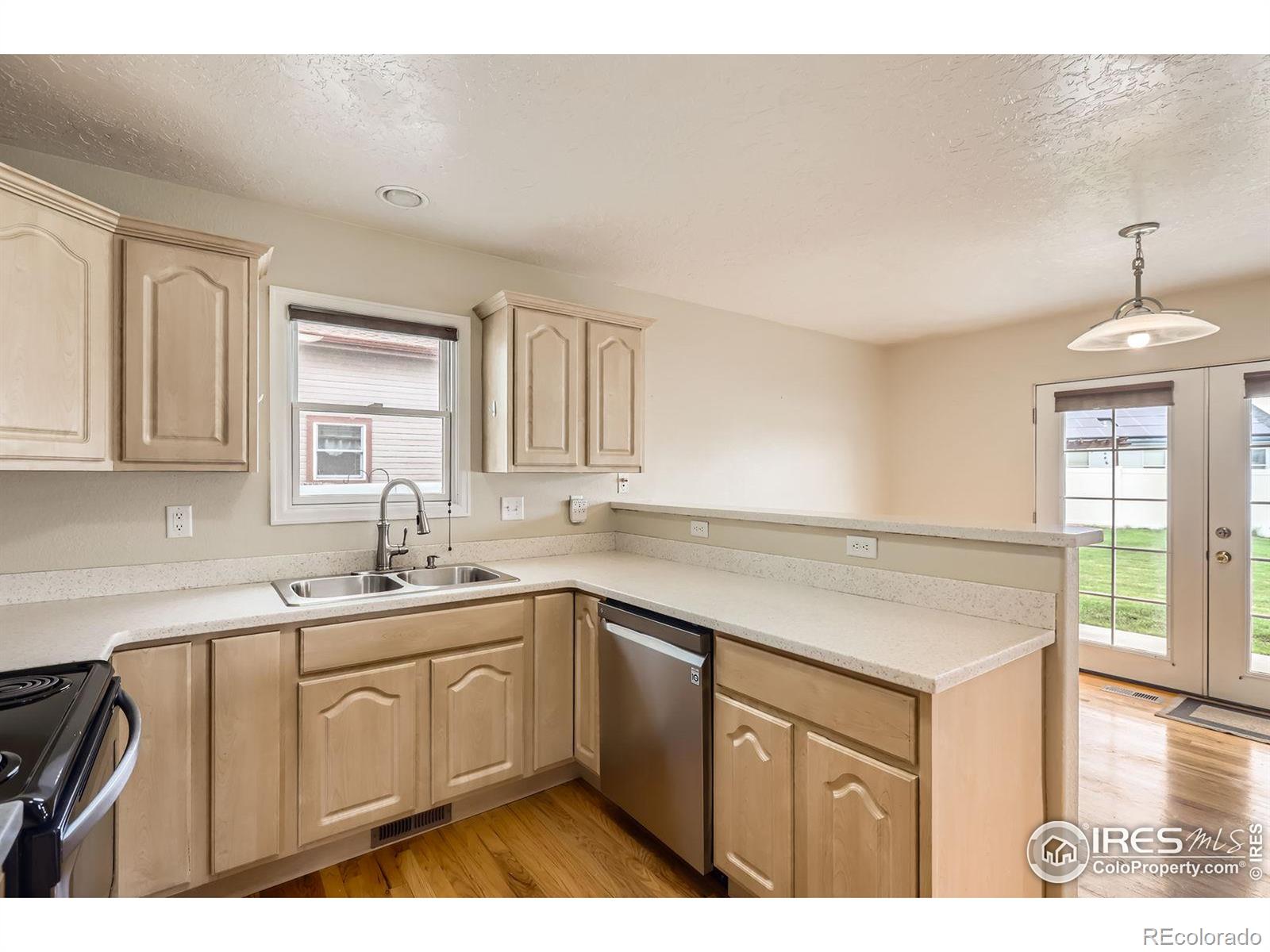 MLS Image #6 for 231  platte court,eaton, Colorado