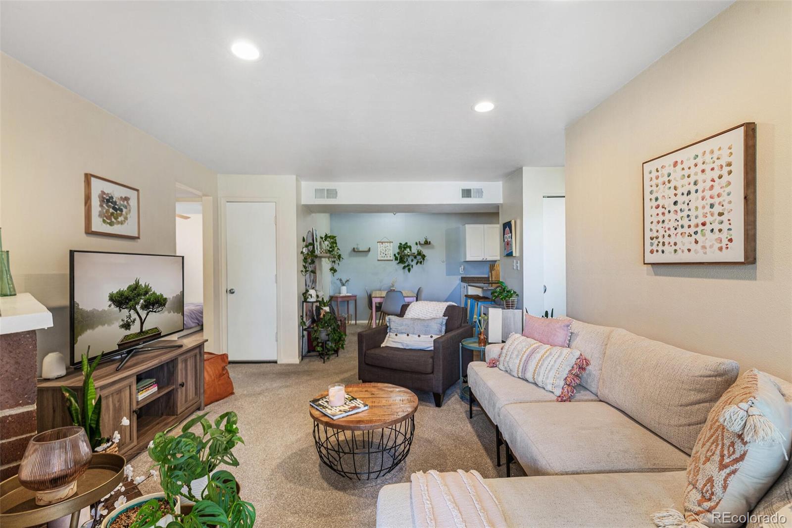 MLS Image #4 for 5300 e cherry creek south drive,denver, Colorado