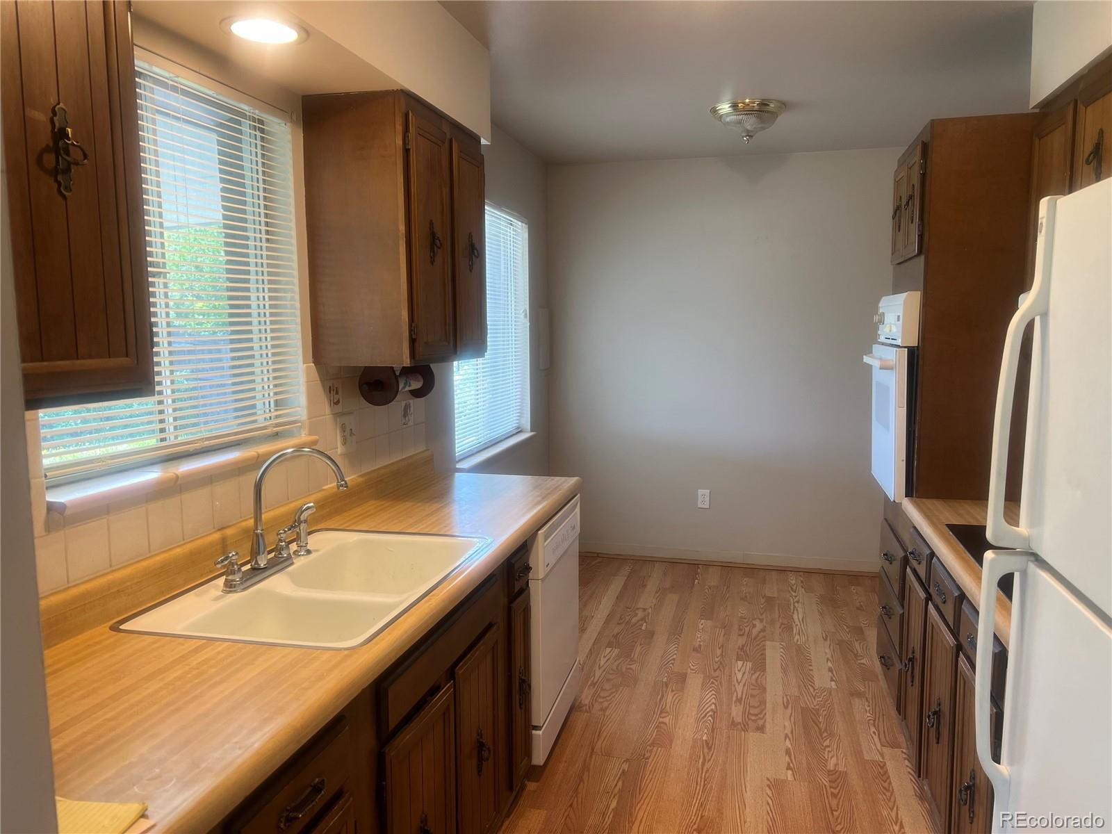 MLS Image #7 for 598  toledo street,aurora, Colorado