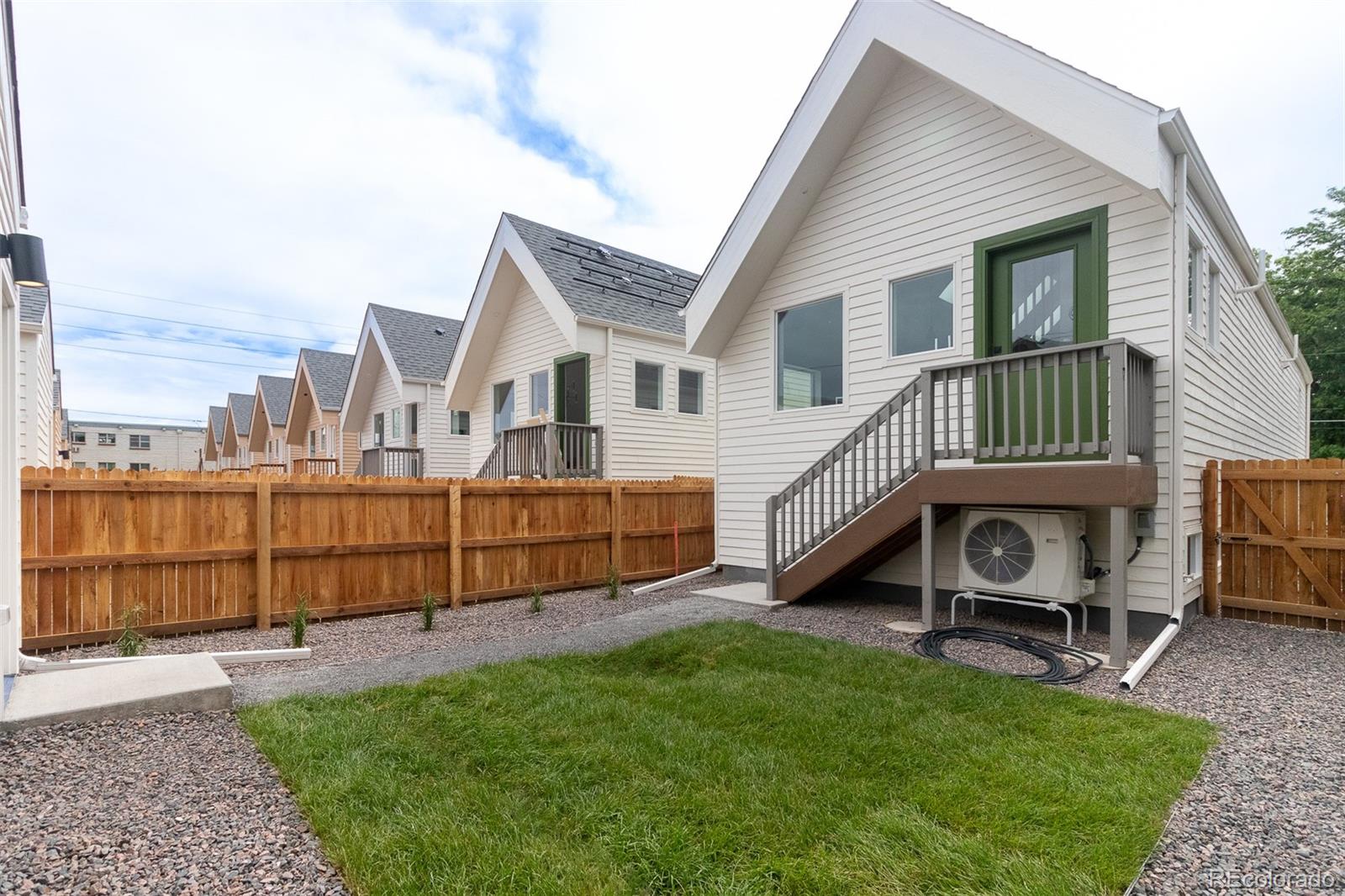 MLS Image #23 for 1101 s dahlia street,denver, Colorado