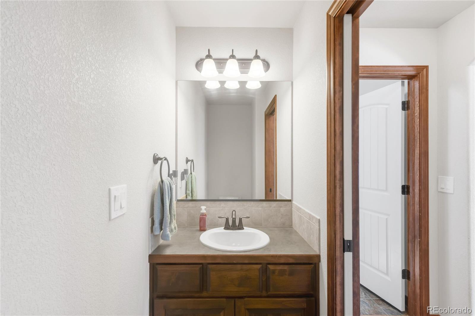 MLS Image #18 for 1507  alpine avenue,berthoud, Colorado