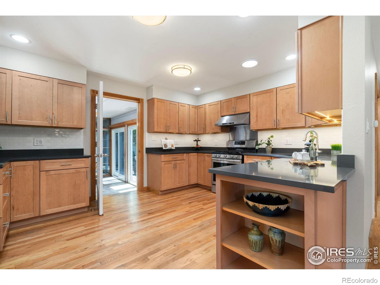 MLS Image #8 for 215  maple court,windsor, Colorado