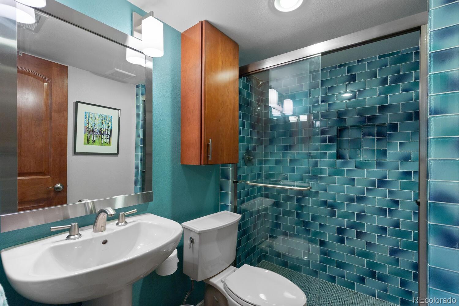 MLS Image #11 for 1470 s quebec way,denver, Colorado