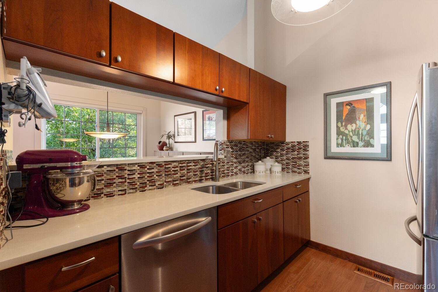 MLS Image #9 for 1470 s quebec way,denver, Colorado