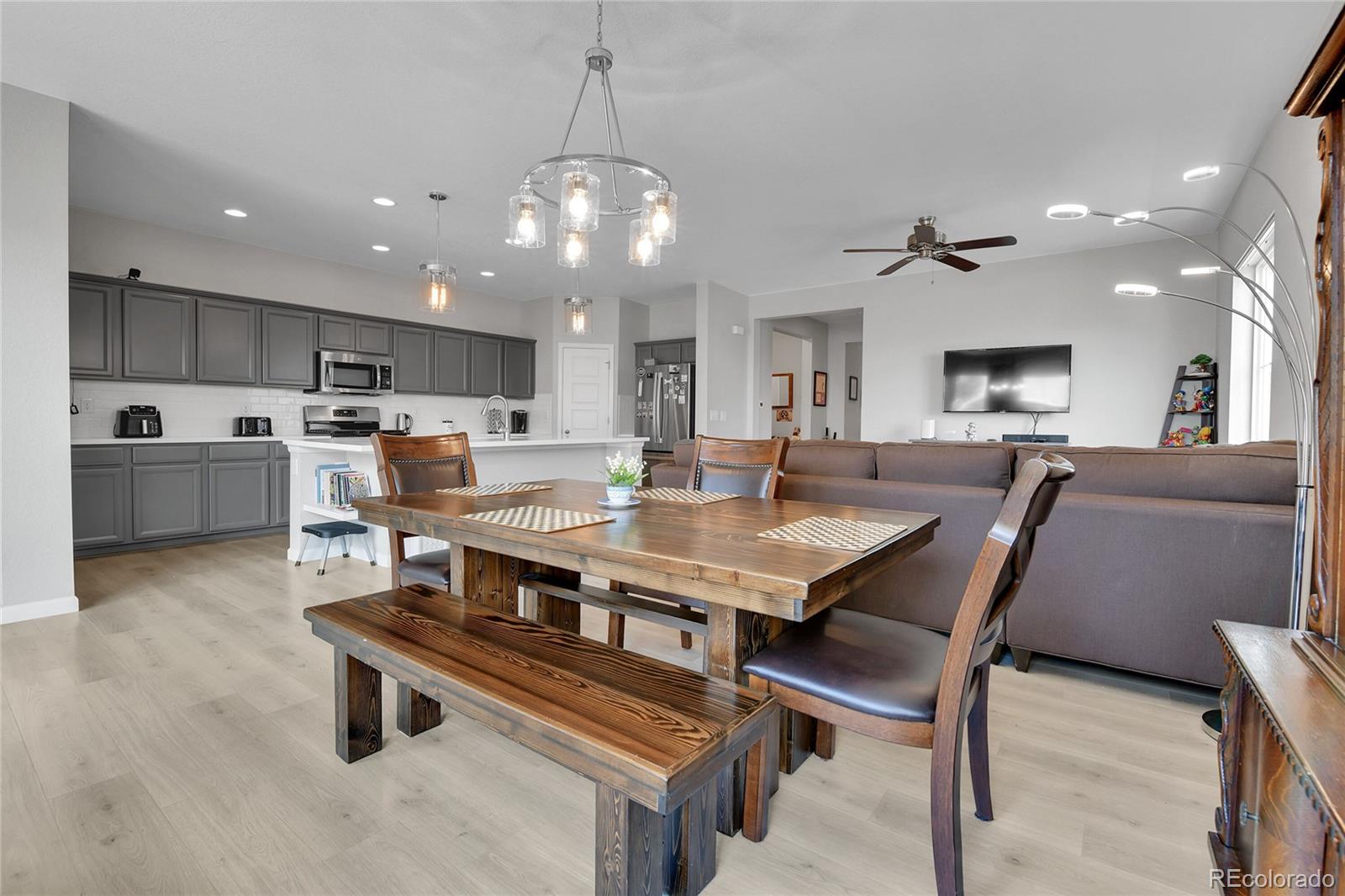 MLS Image #8 for 27853 e 8th avenue,aurora, Colorado
