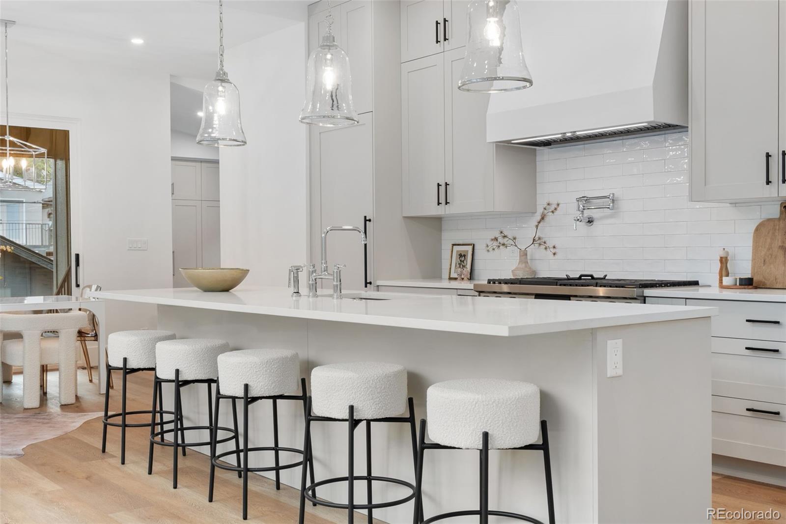 MLS Image #10 for 2351 n emerson street,denver, Colorado