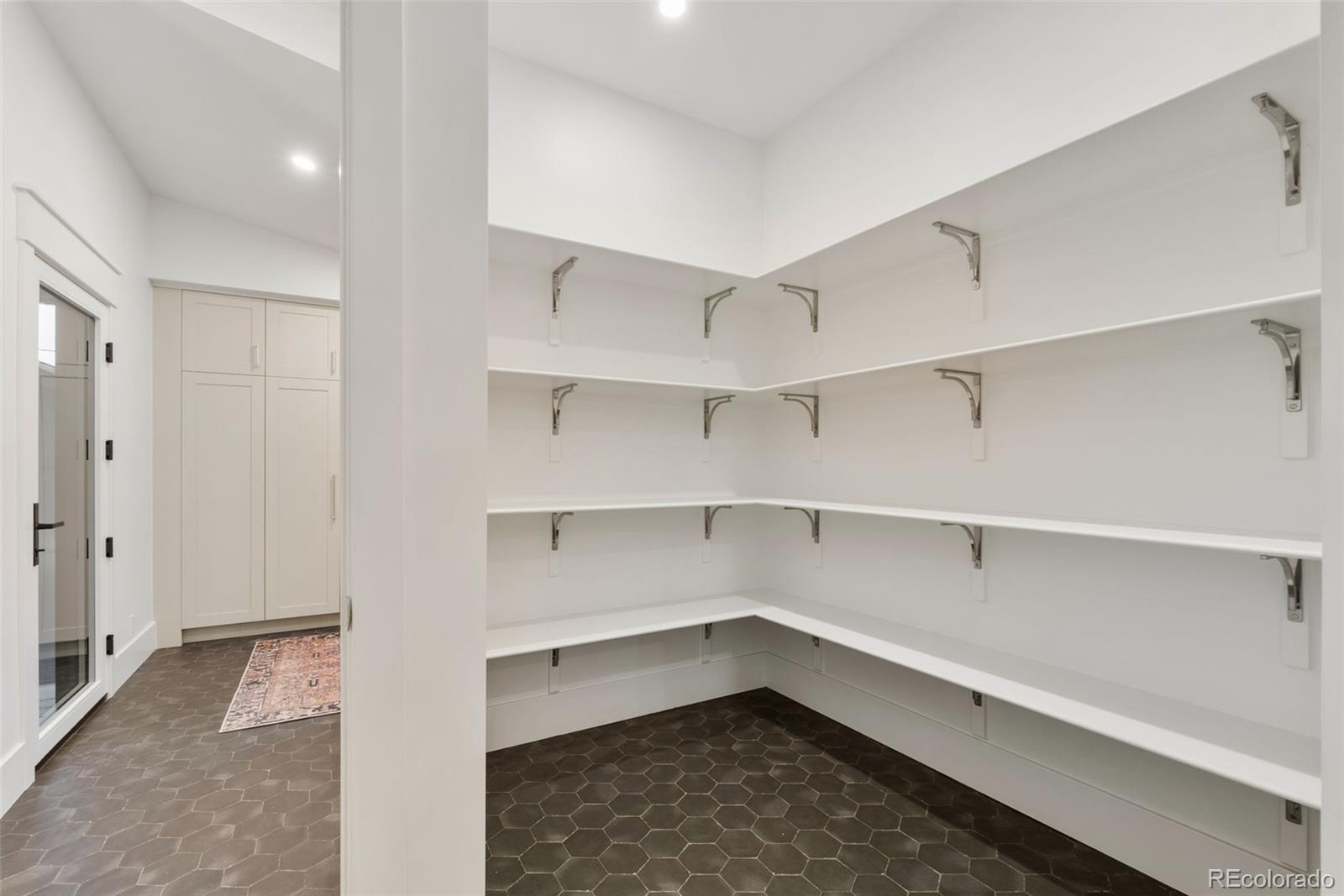 MLS Image #13 for 2351 n emerson street,denver, Colorado