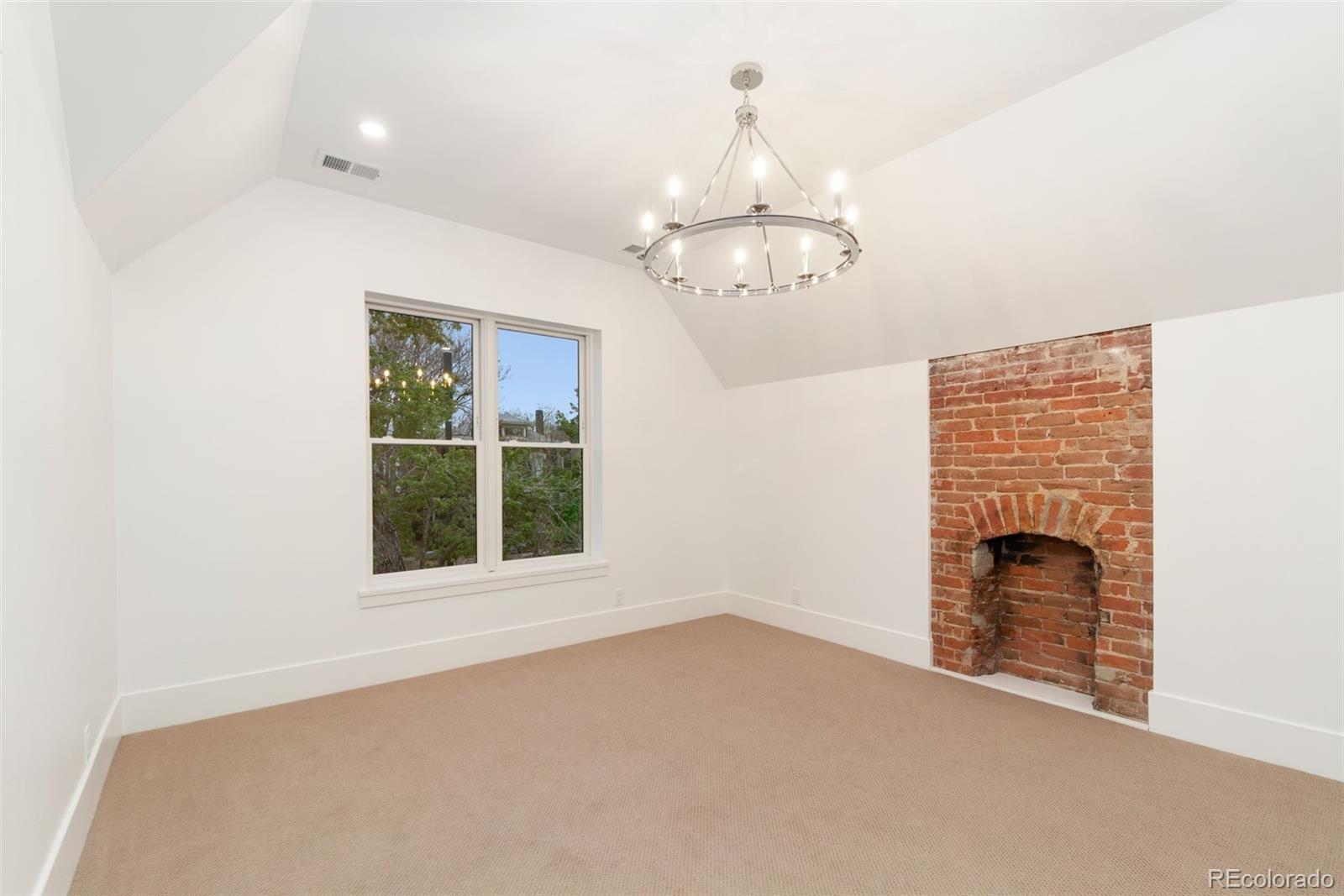 MLS Image #23 for 2351 n emerson street,denver, Colorado
