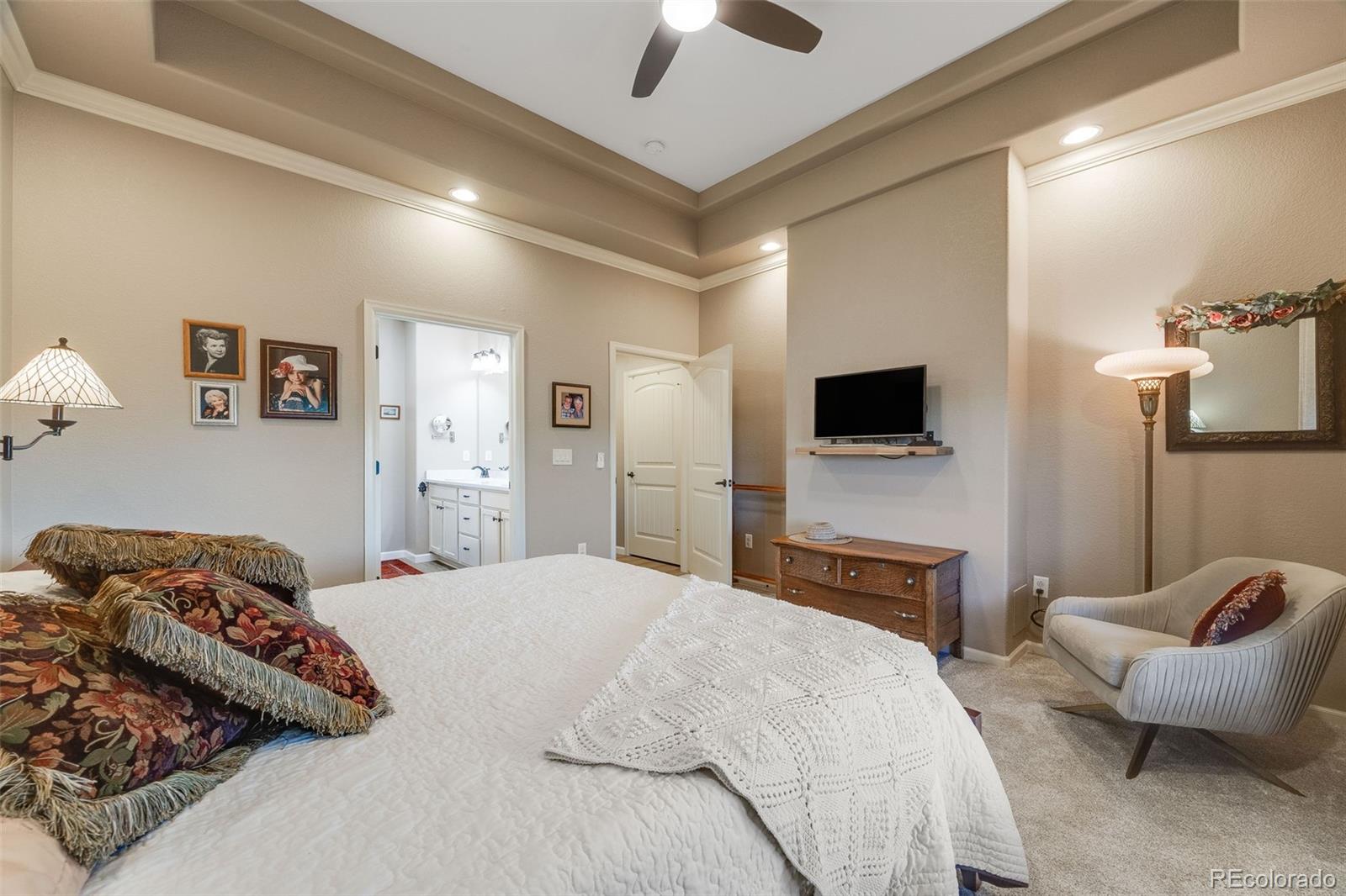 MLS Image #18 for 19688 e 52nd avenue,denver, Colorado
