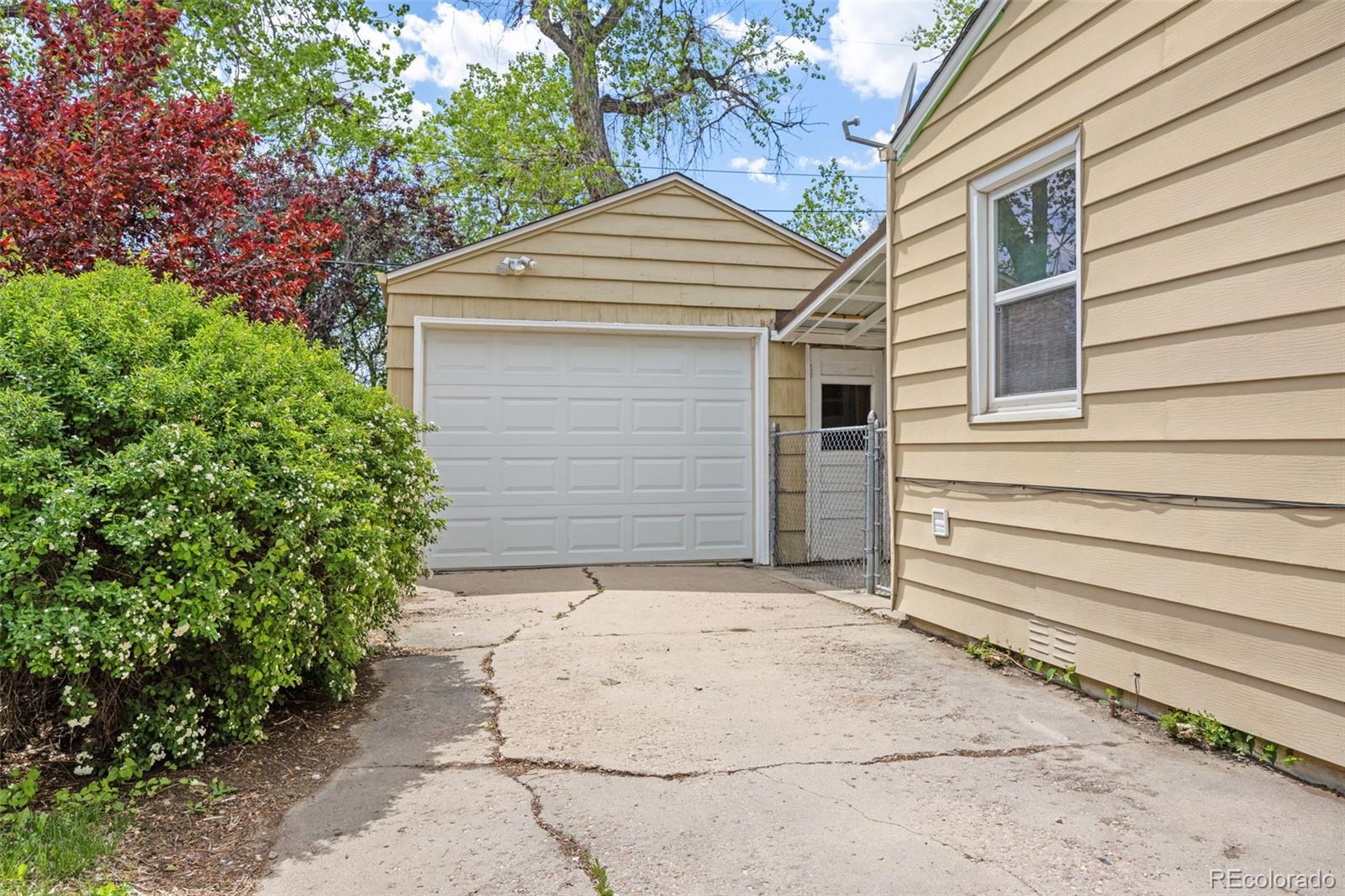 MLS Image #2 for 2921 s holly place,denver, Colorado