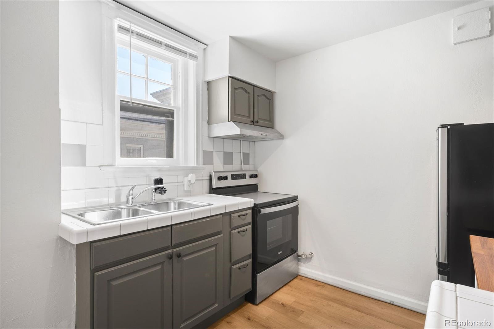 MLS Image #3 for 215 e 11th avenue d5,denver, Colorado