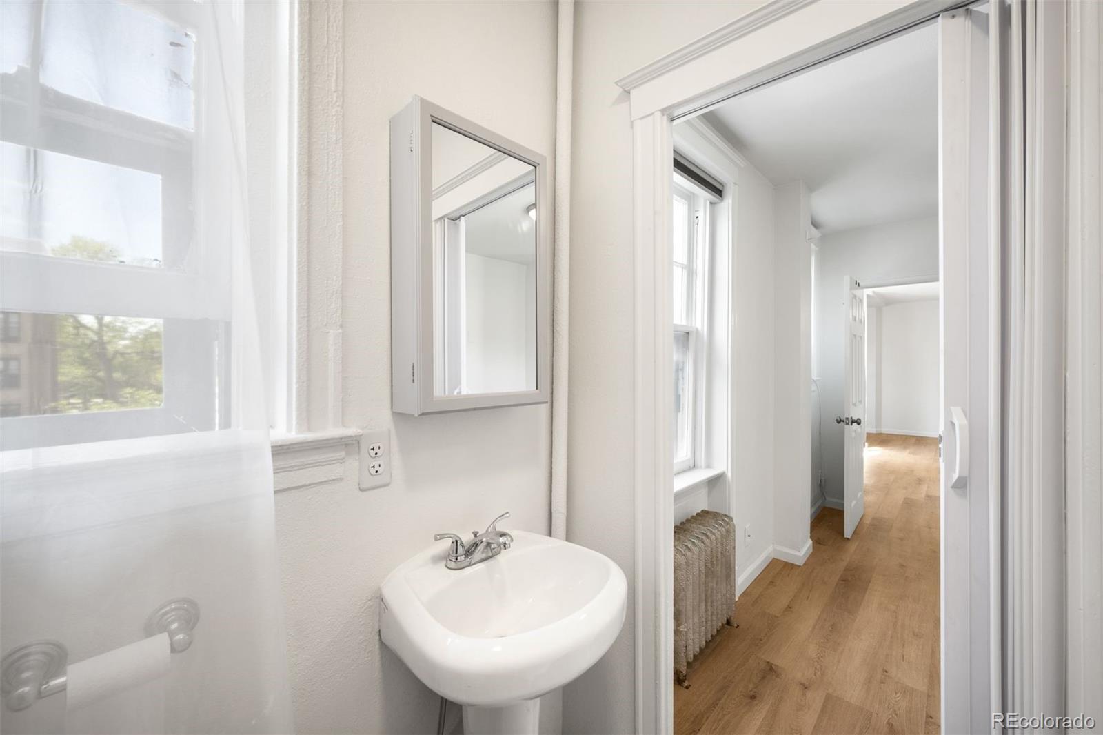 MLS Image #5 for 215 e 11th avenue d5,denver, Colorado
