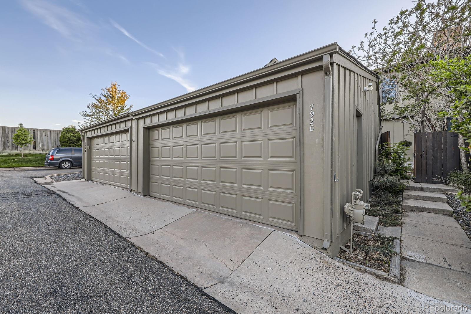 MLS Image #10 for 7920 e phillips circle,centennial, Colorado