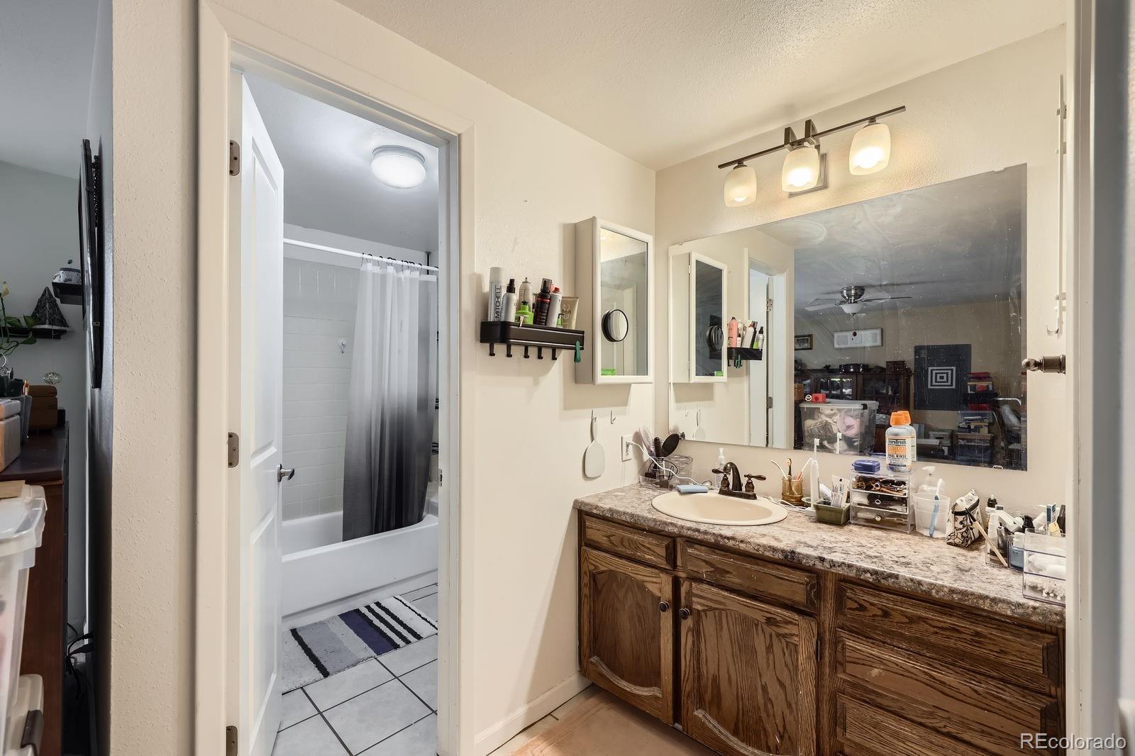MLS Image #7 for 7920 e phillips circle,centennial, Colorado