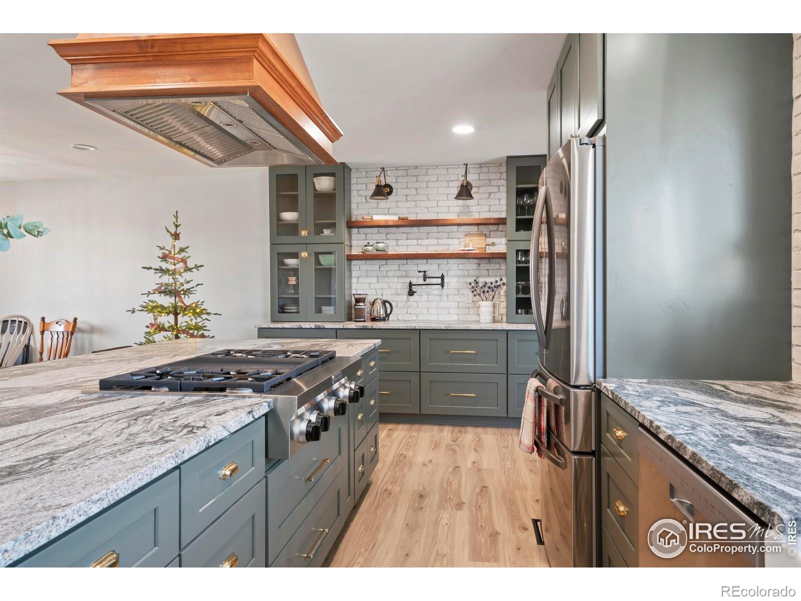 MLS Image #3 for 1701  carriage lane,fort collins, Colorado