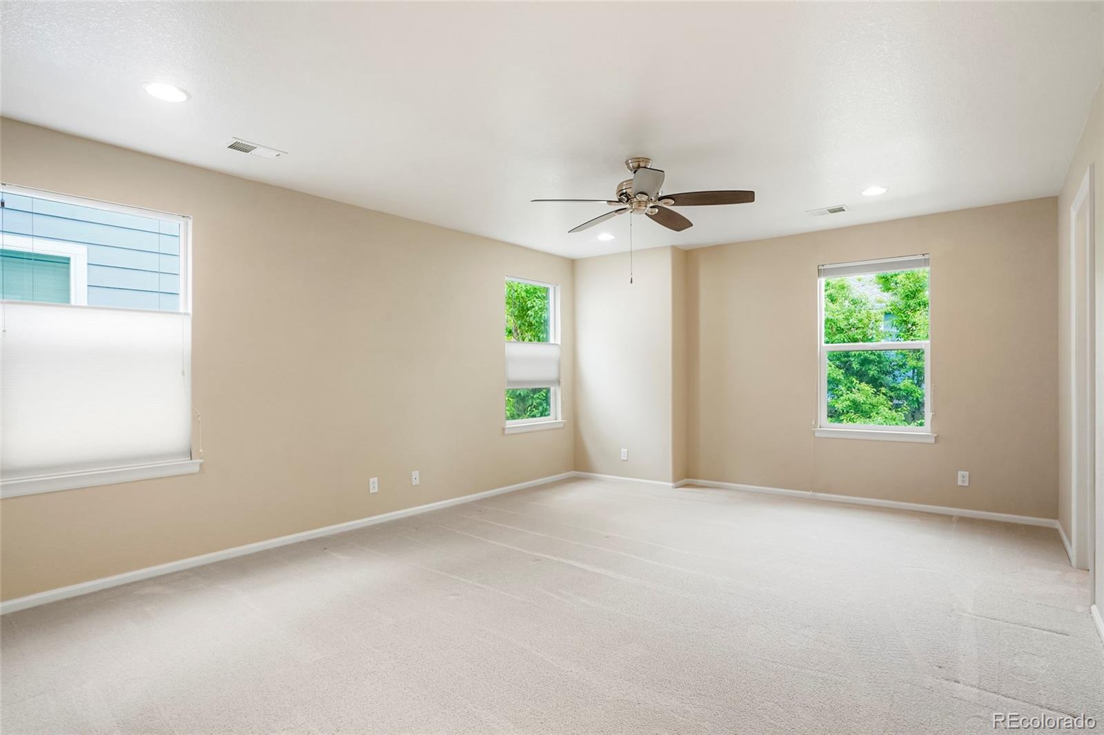 MLS Image #11 for 19029 e 58th avenue,denver, Colorado