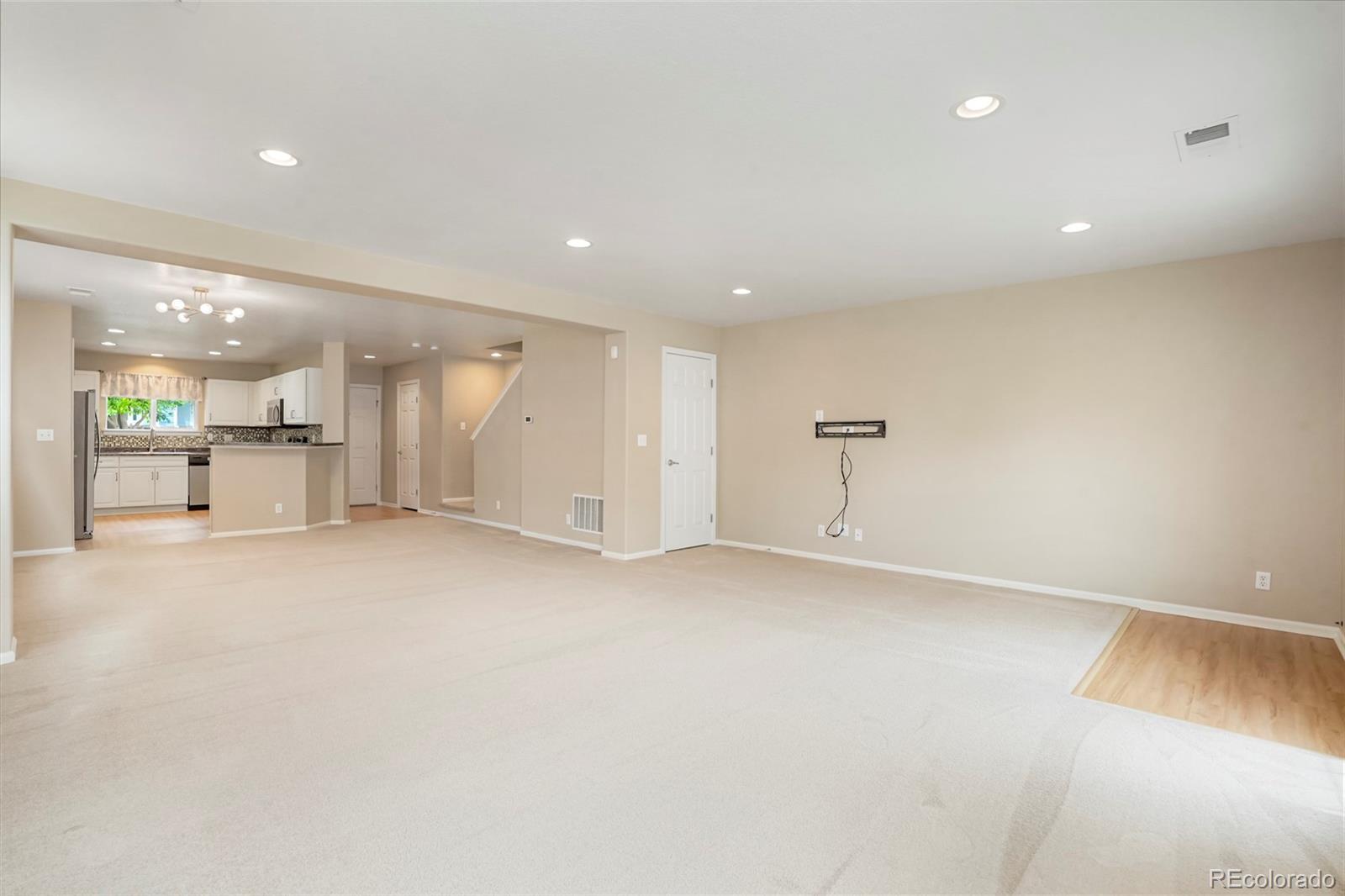 MLS Image #5 for 19029 e 58th avenue,denver, Colorado